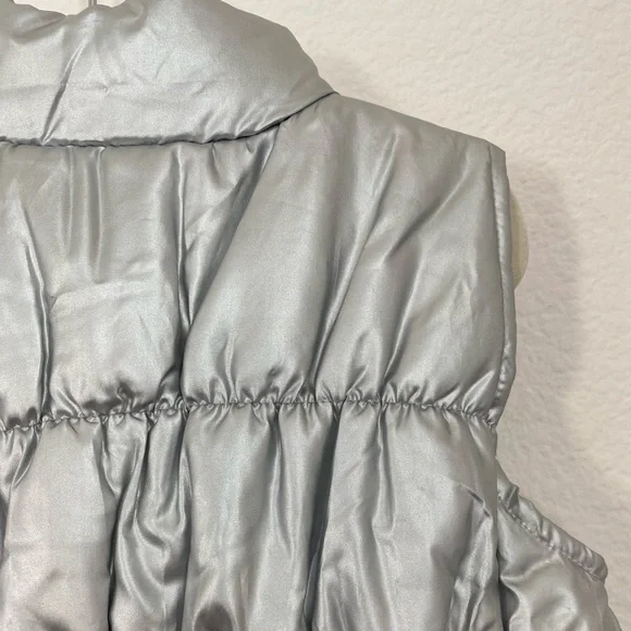 Buffalo David Bitton • Girls Metallic Silver Quilted Sleeveless Puffer Vest - Picture 12 of 12